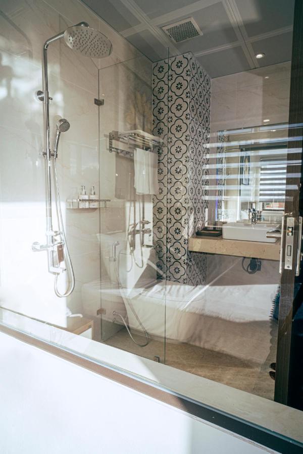 Milan Hotel Ниньбинь Экстерьер фото